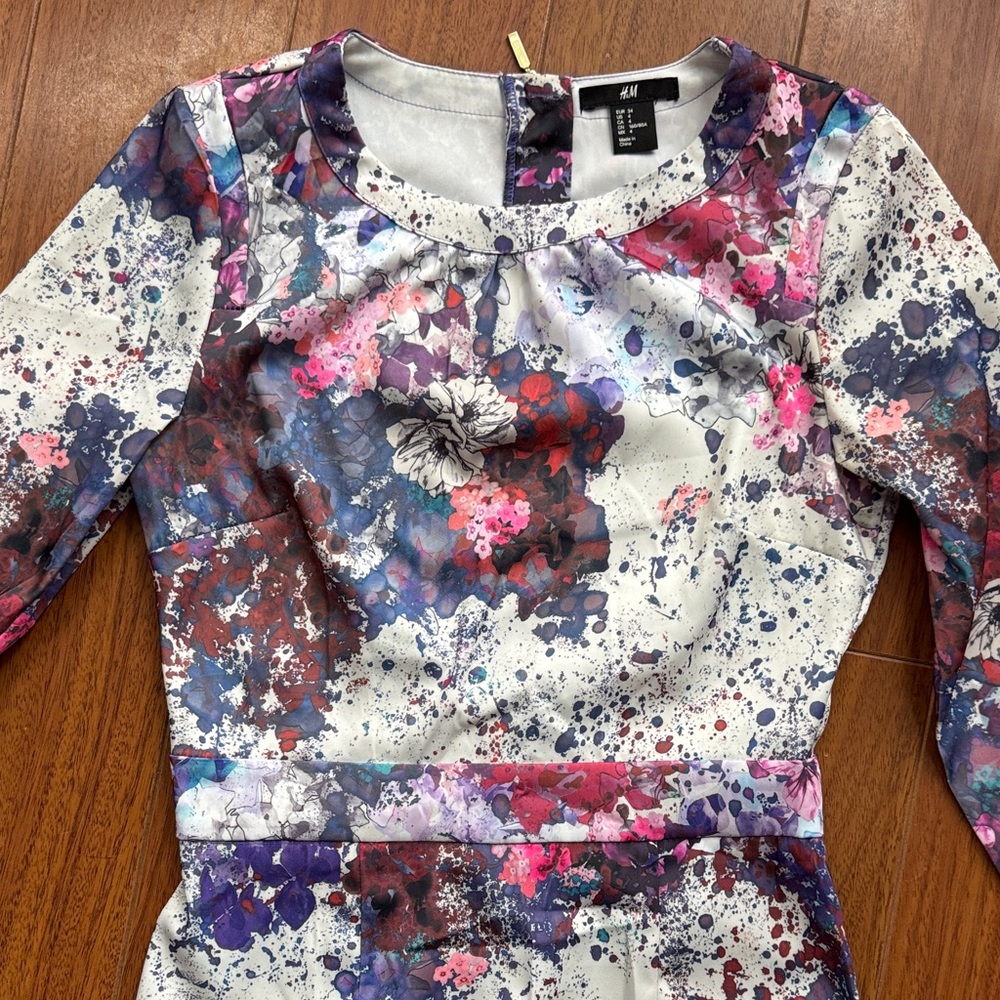 H&M Womens Dress with Floral Watercolor Print in Blue Pink and Purple size 4 - Picture 5 of 5